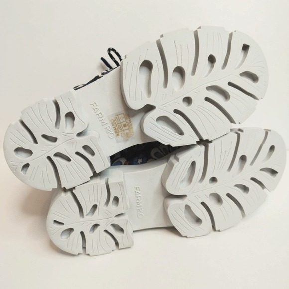 FARM RIO Lug Sole Puffer Bootie Pineapple Flower Women 6.5 Chunky Floral Quilted - Picture 15 of 16